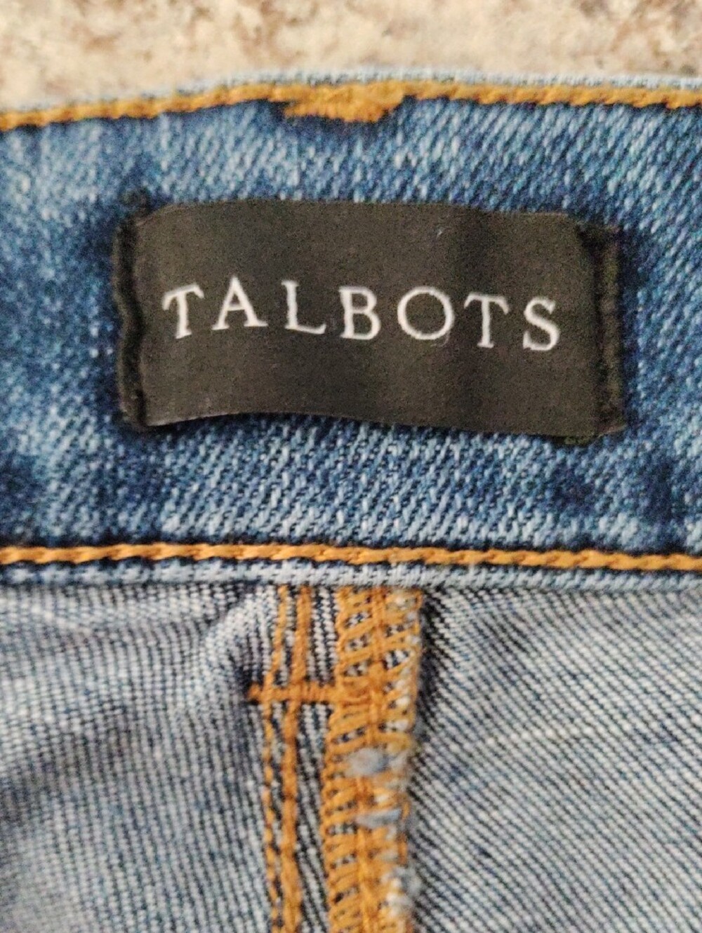 I135 Talbots Medium Wash Button-Fly Everyday Jeans 16 - Picture 8 of 10